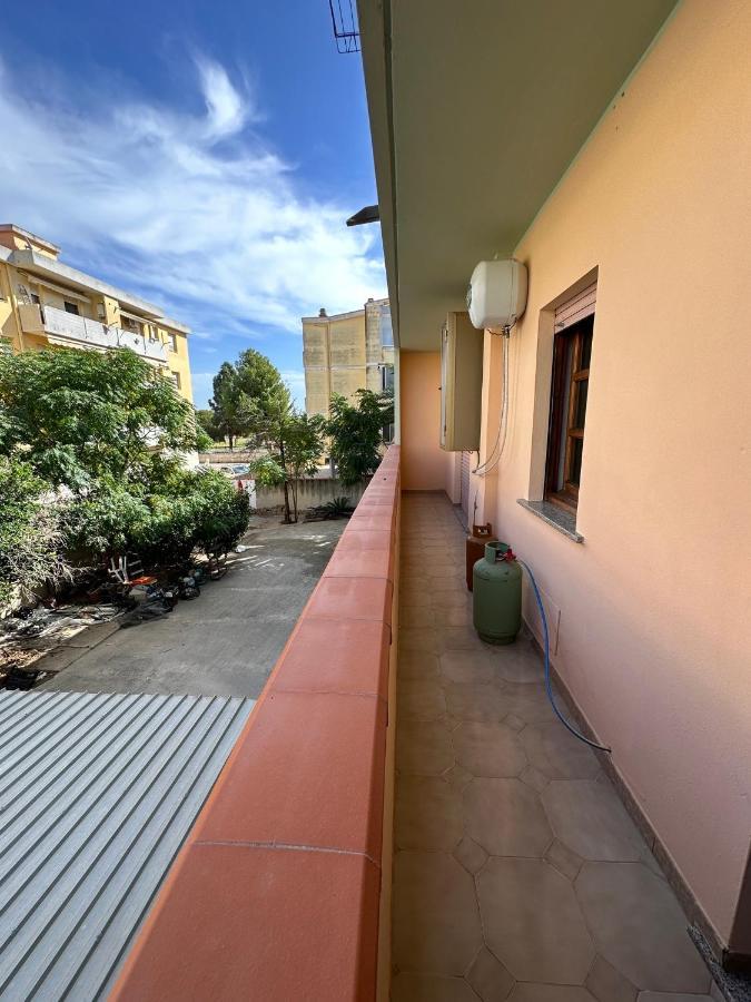 House Riky Lägenhet Assemini Exteriör bild